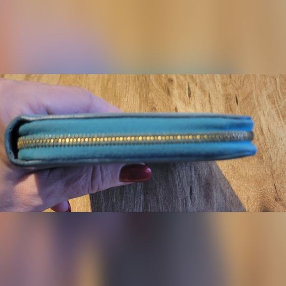 Celine Blue Wallet - Picture 8 of 17